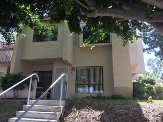 756 Silver Dr, Vista, CA 92083-4245