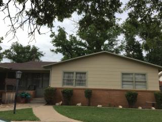 3004 37th St, Lubbock, TX 79413-2333