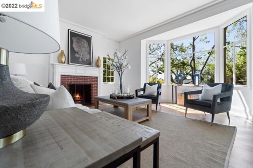 35 Craig Ave, Oakland CA  94611-3701 exterior