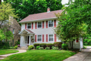 7818 Rogers Ave, Milwaukee, WI 53213-1761