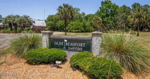 13 James F Byrnes St, Beaufort SC  29907-1940 exterior