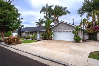 15261 Granada Ave, La Mirada, CA 90638-1238