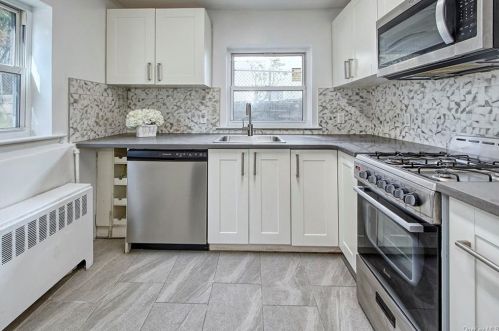 736 5 Ave, Mount Vernon NY  10550-4960 exterior
