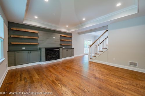 803 Leonardville Rd, Leonardo NJ  07737-1335 exterior