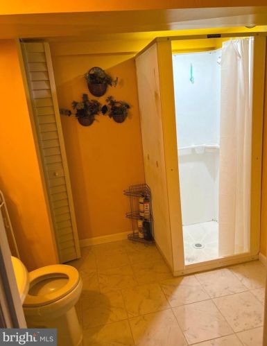 2007 Lincoln St, Camp Hill PA  17011-3842 exterior