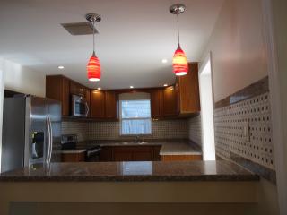 1435 Yale Dr, Tarpon Springs FL  34691-4953 exterior