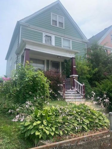 2038 24th St, Milwaukee, WI 53204-3637