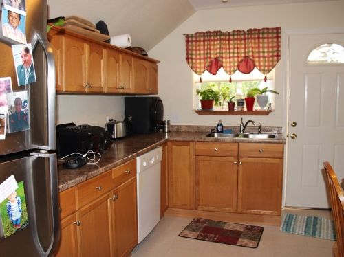 42 Brg St, Monson MA  01057-1208 exterior