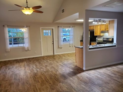 9951 Fowler Ave, Thonotosassa FL  33592-3395 exterior