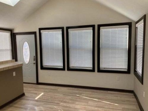 1730 6th St, Milwaukee WI 53204-3911 exterior