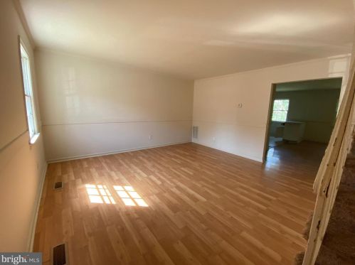 132 Janney Ct, Fredericksburg, VA 22408-4011