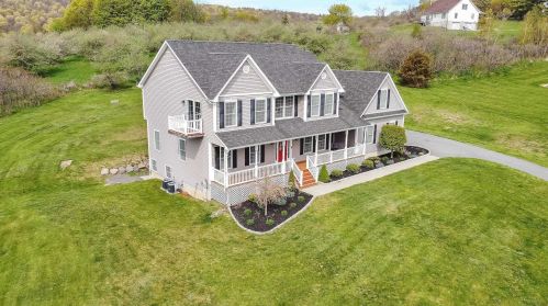 6 Austin Way, Marlborough NY  12542-5539 exterior