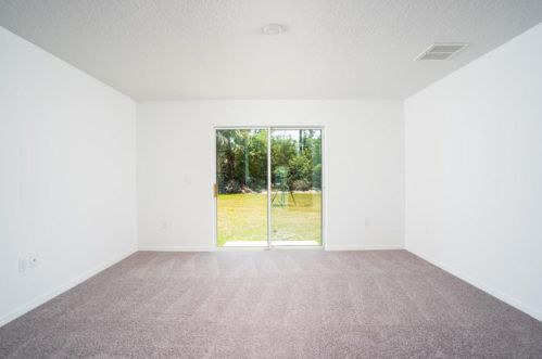 1901 South Buttonwood Dr, Fort Pierce FL 34952-6971 exterior