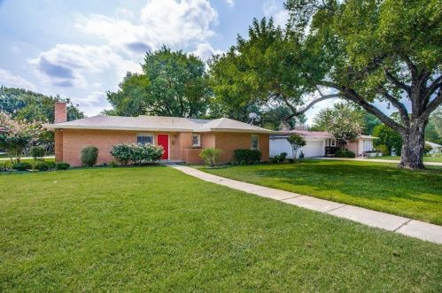 4001 Trail Lake Dr, Fort Worth, TX 76109-3537