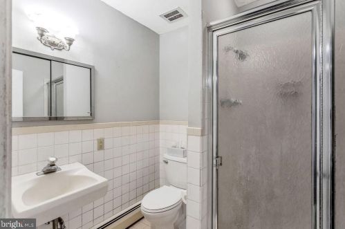 641 Dreshertown Rd, Dresher PA  19025 exterior