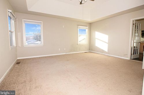 42 Bruce Dr, Southampton PA  18966-2125 exterior