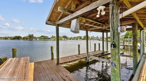 1270 Plum Ave, Merritt Island FL  32952-5848 exterior