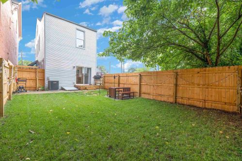 906 Greenup St, Covington KY  41011-3212 exterior