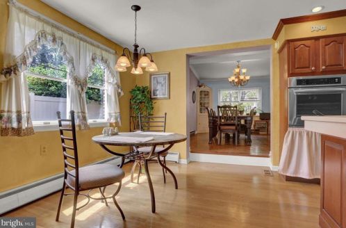 418 Blacklatch Ln, Camp Hill PA  17011-8414 exterior