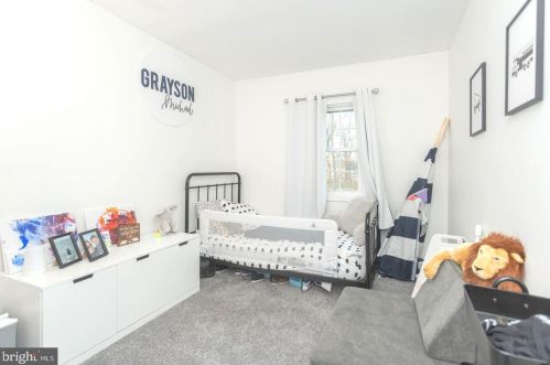 260 Cricklewood Cir, Lansdale PA  19446-1420 exterior