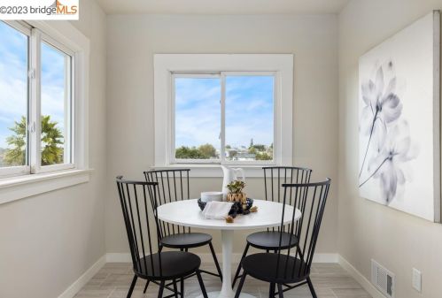 5117 Fairfax Ave, Oakland CA  94601-5410 exterior