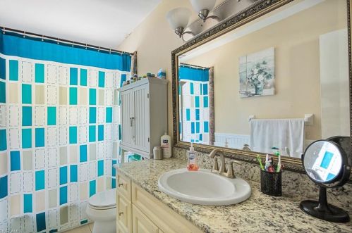 982 Cardinal St, Naples FL  34104-4474 exterior