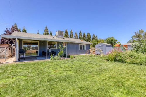 1320 I St, Rio Linda CA  95673-4403 exterior