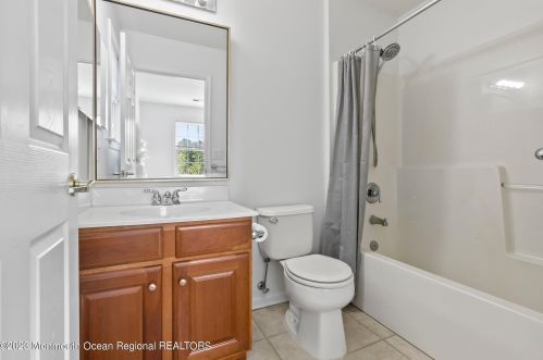 2 Wilson Blvd, Jackson Twp NJ  08527-3433 exterior