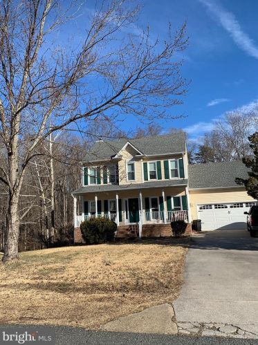 7428 Drew Ln, Fredericksburg VA  22407-6668 exterior