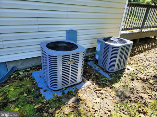 525 Center St, Laurel DE  19956-1331 exterior