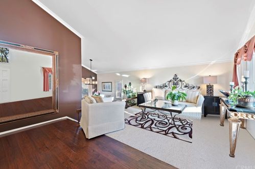 2 Emperor, Irvine CA 92604-1918 exterior