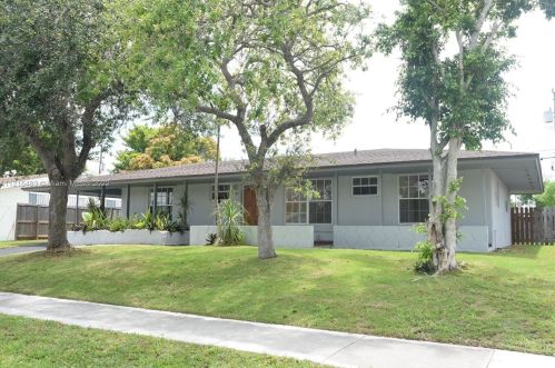 16231 102nd Ave, Miami, FL 33157-3109