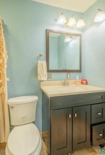 412 32nd St, Hibbing MN  55746-2696 exterior