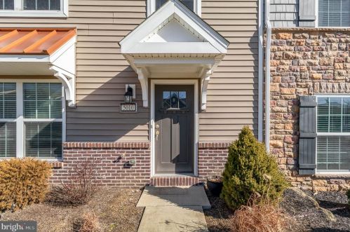 5010 Laurel Valley Ln, West Enola PA  17025-2286 exterior