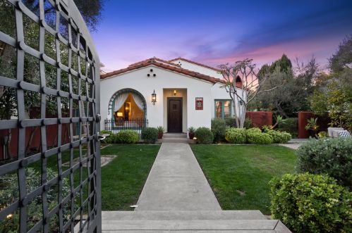 453 Santa Ana Ave, Newport Beach, CA 92663-4131