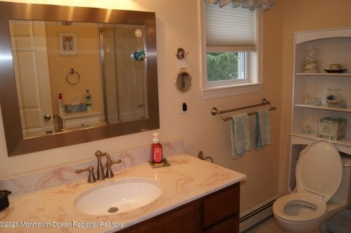 15 Van Ness Dr, Bricktown NJ  08723-5730 exterior