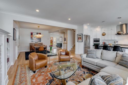 3917 Ewing Ave, Minneapolis MN 55410-1053 exterior