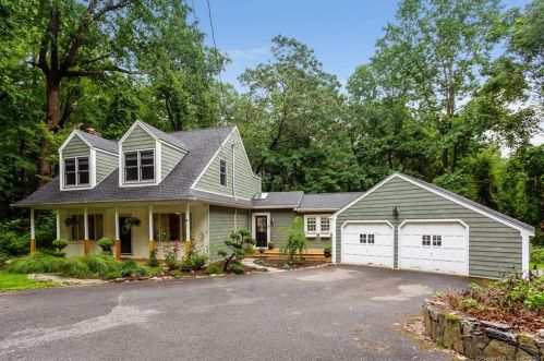 800 Booth Hill Rd, Huntington, CT 06484-3459