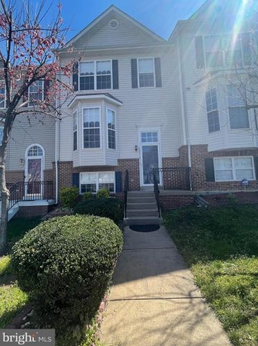 15313 Barnabas Trl, Woodbridge VA  22193-5568 exterior