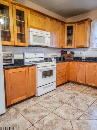 18 Barber Ave, West Deptford NJ  08096-2414 exterior