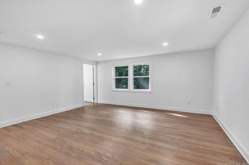 885 Main St, Upper Stepney CT  06468-2811 exterior