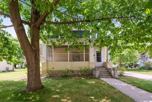 211 Starr Ave, New Johannesburg, WI 54017-1231