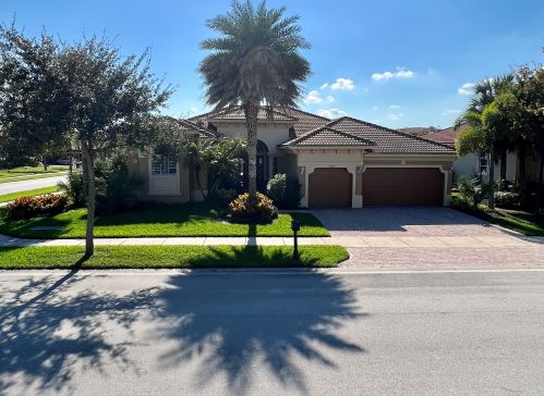 11619 Aventino Dr, Fort Pierce, FL 34987-2304