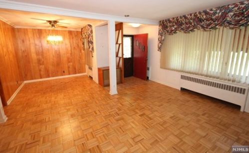 434 Harristown Rd, Ridgewood NJ  07452-2836 exterior