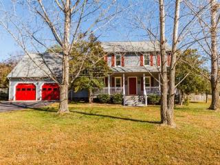 8330 Plum Grove Dr, Mechanicsville, VA 23111-5618