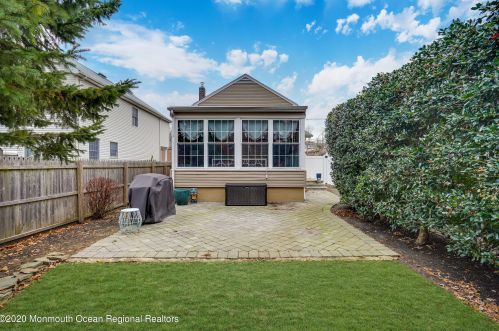 300 Spring St, Tinton Falls NJ 07701-2279 exterior