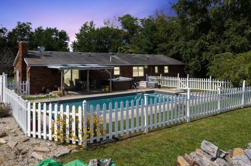2240 Dean Rd, Mount Olive OH  45106-9440 exterior