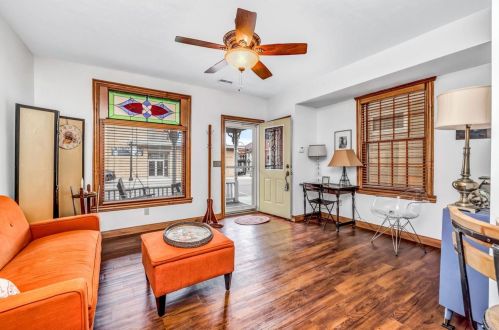 403 3 St, Aurora IN 47001-1311 exterior