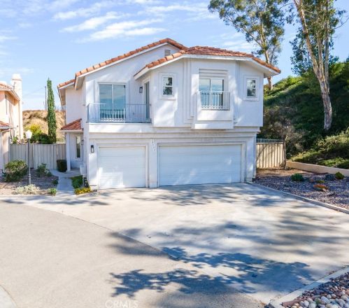 18503 Olympian Ct, Santa Clarita, CA 91351-3435