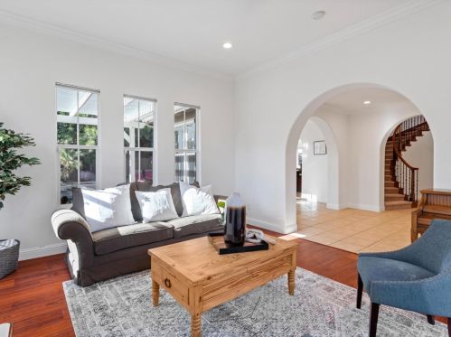 2075 Merlot Dr, Morgan Hill CA  95037-3883 exterior